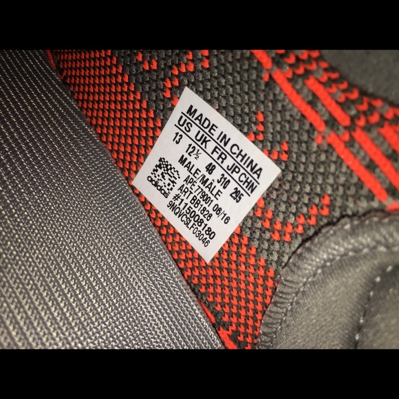 Men’s Yeezy Boost V2 “Beluga” (13) - Picture 5 of 8